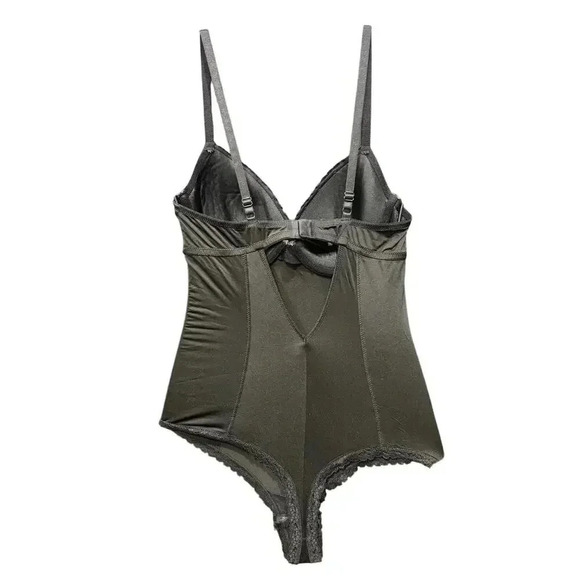 lingerie - Picture 2 of 3